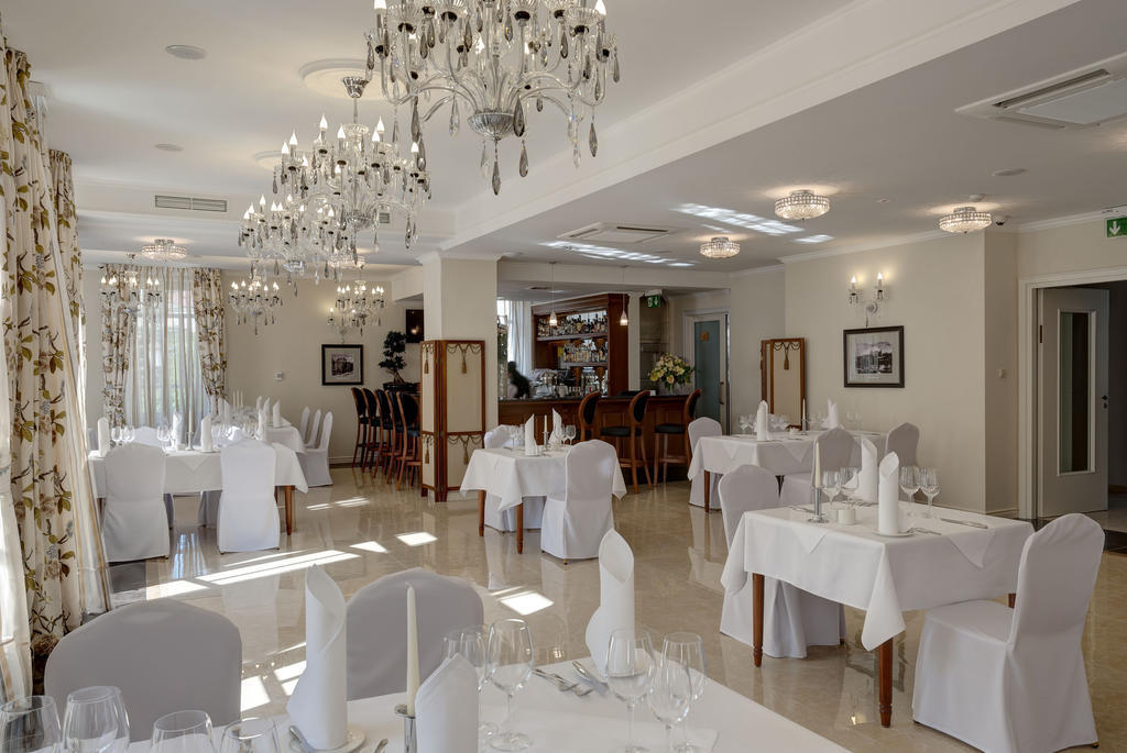 Hotel Willa Hueta Κίελτσε Εξωτερικό φωτογραφία